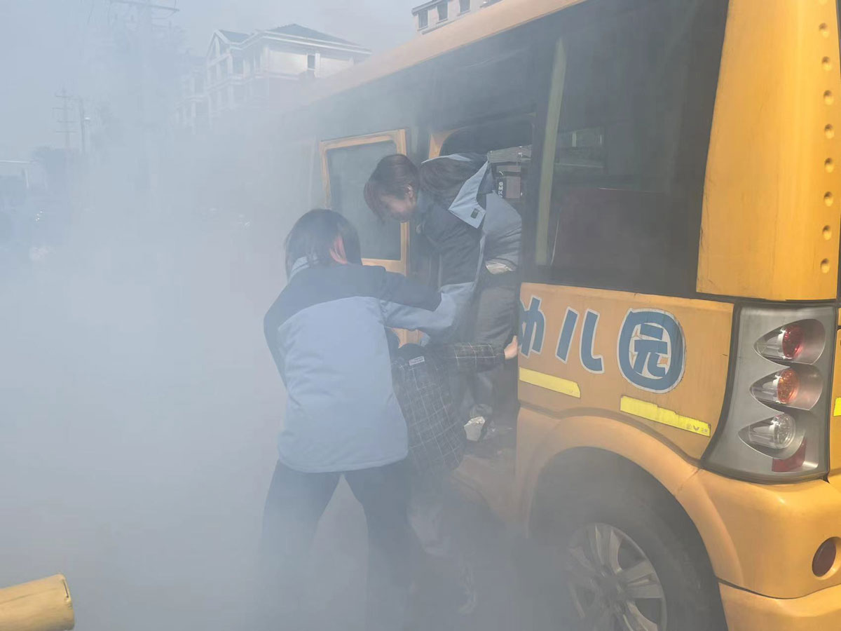 常德市湘北汽車運(yùn)輸有限公司,常德包車客運(yùn),常德旅游服務(wù),校車服務(wù)